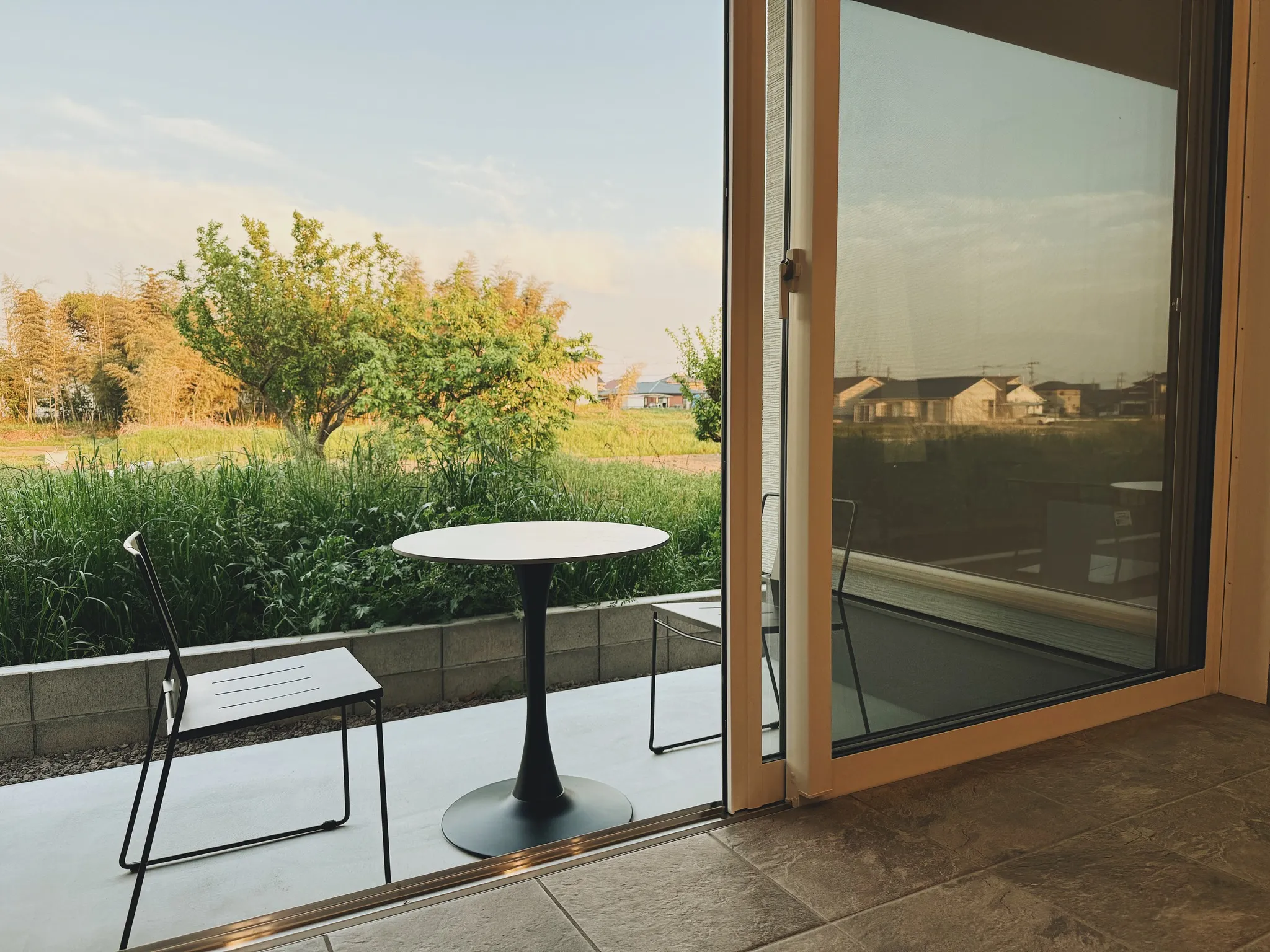 【納品事例】 大分県中津市の新築に家具・雑貨一式をコーディネ...