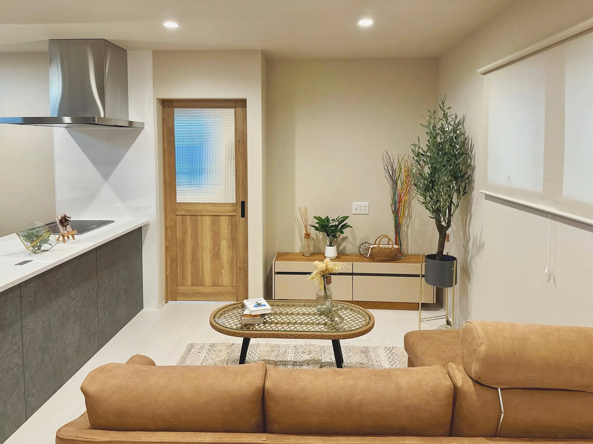 【納品事例】 大分県中津市の新築に家具・雑貨一式をコーディネ...