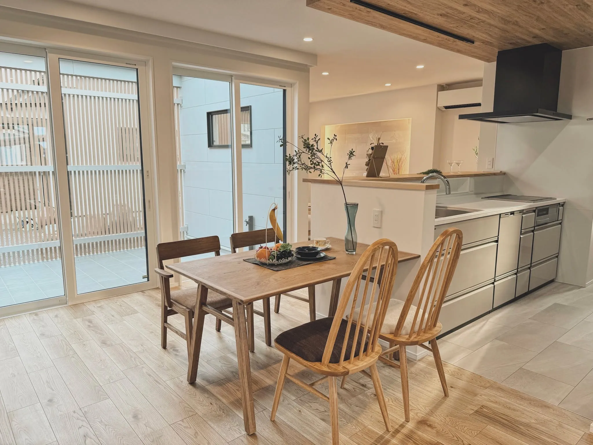 【納品事例】 中津市の新築に家具・雑貨一式をコーディネートさ...