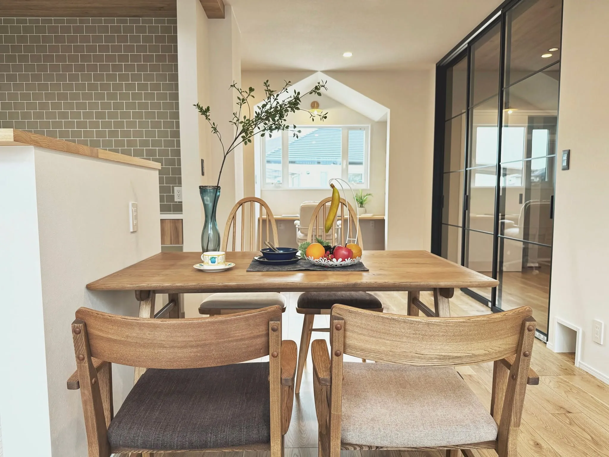 【納品事例】 中津市の新築に家具・雑貨一式をコーディネートさ...