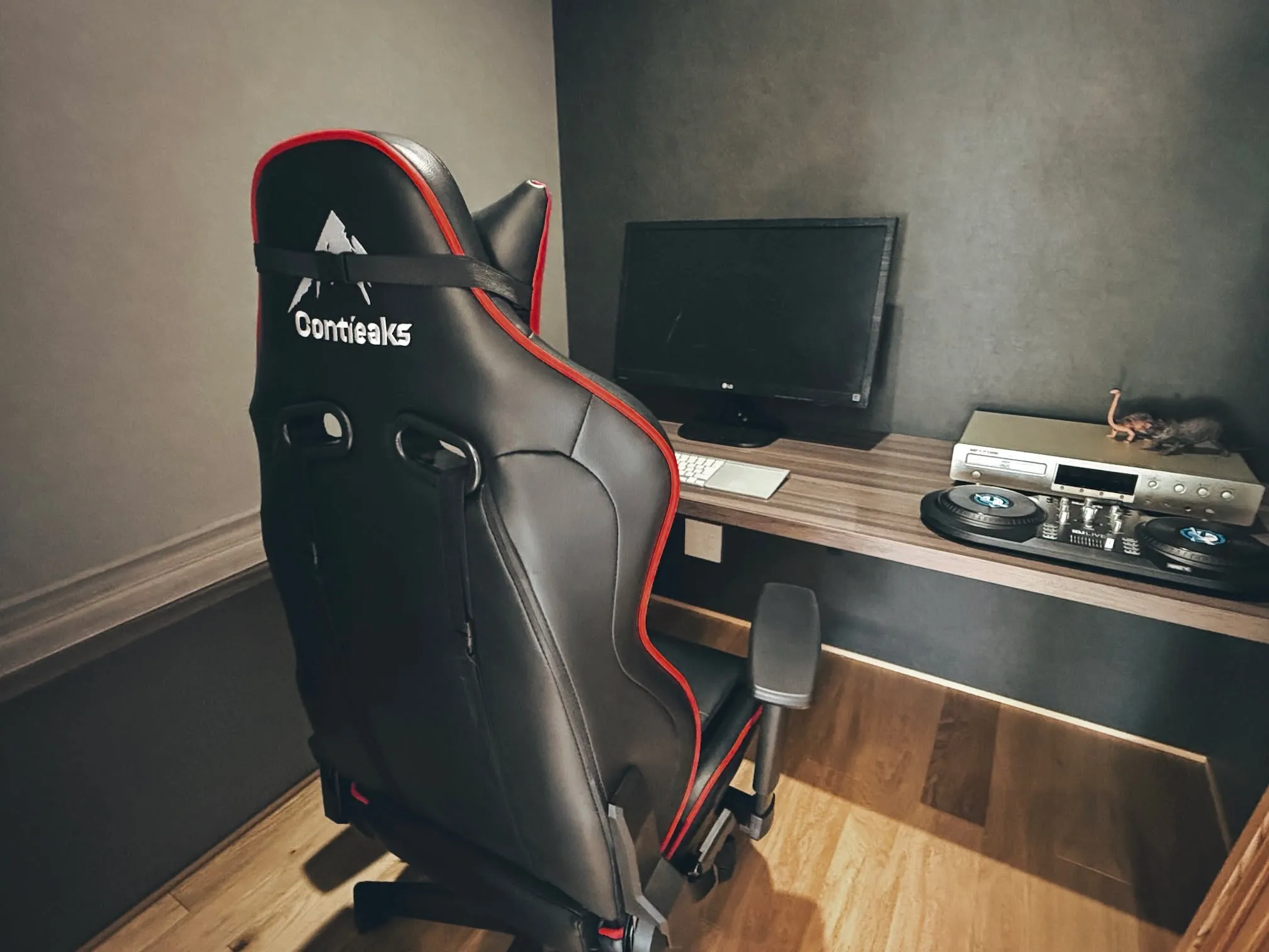 【納品事例】 中津市の新築に家具・雑貨一式をコーディネートさ...