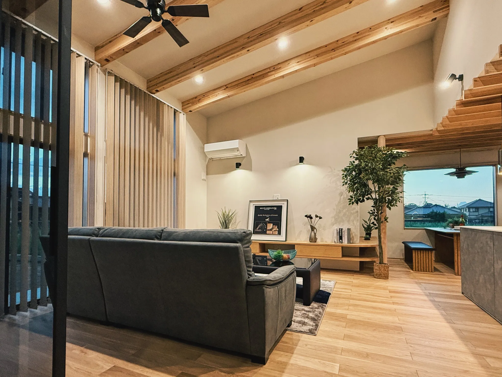 【納品事例】 福岡県築上町の新築に家具・雑貨一式をコーディネ...