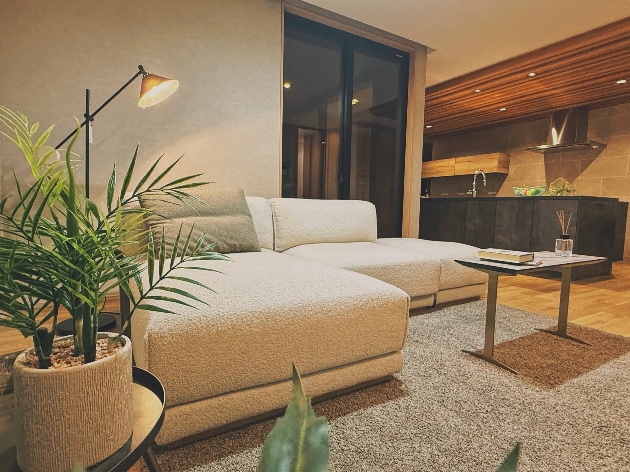 【納品事例】 上毛町の新築に家具・雑貨一式をコーディネートさ...