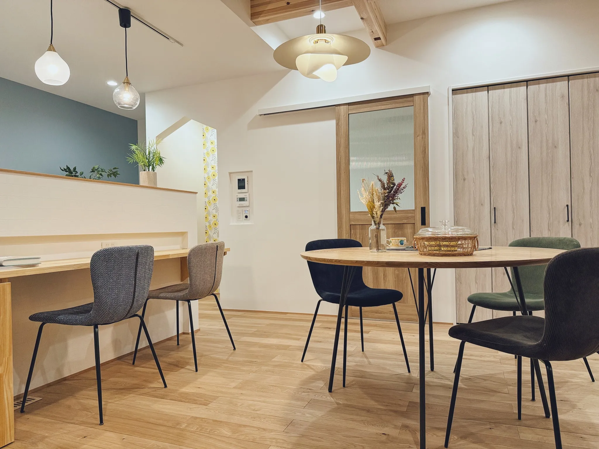 【納品事例】 上毛町の新築に家具・雑貨一式をコーディネートさ...