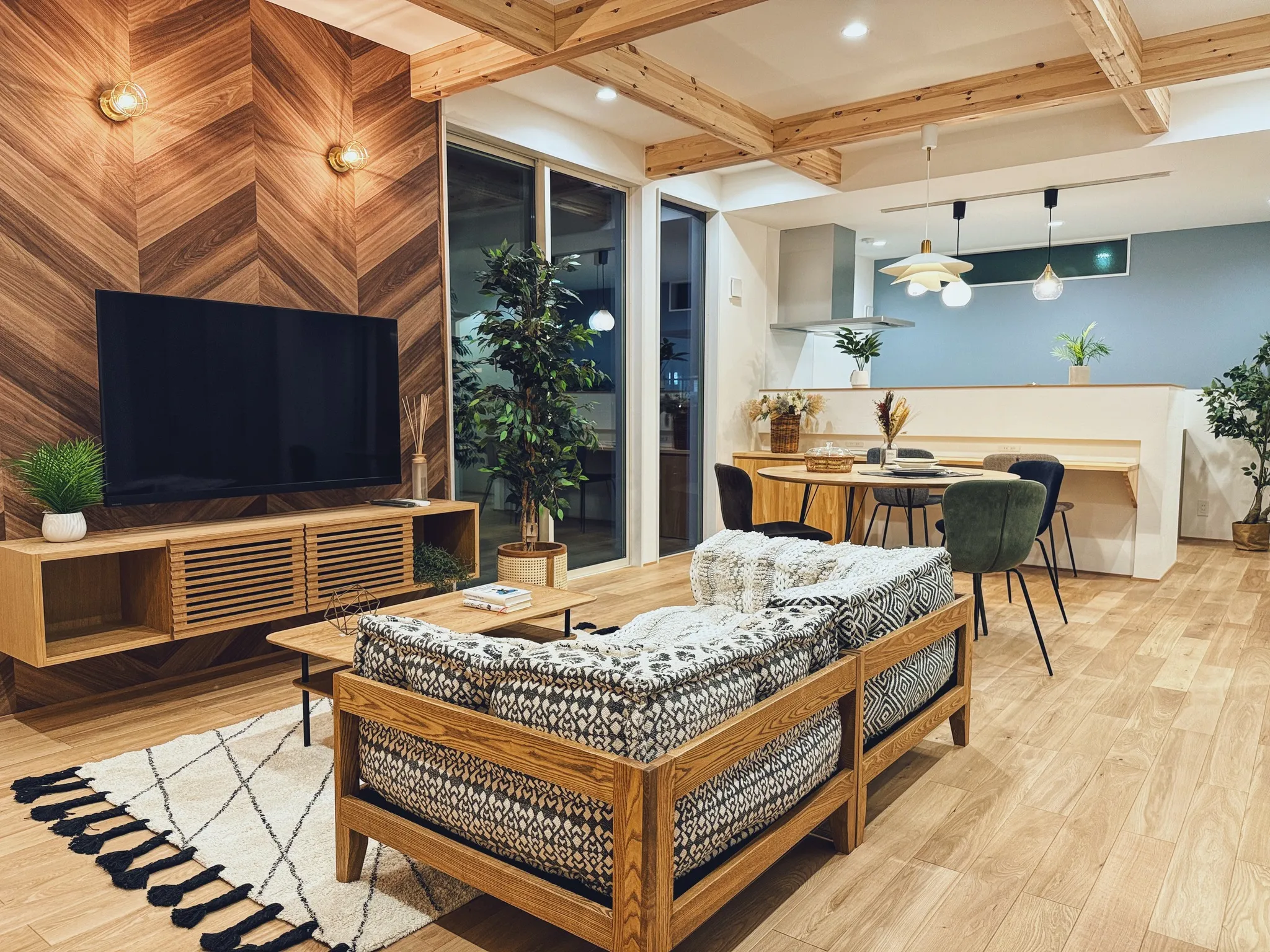 【納品事例】 上毛町の新築に家具・雑貨一式をコーディネートさ...