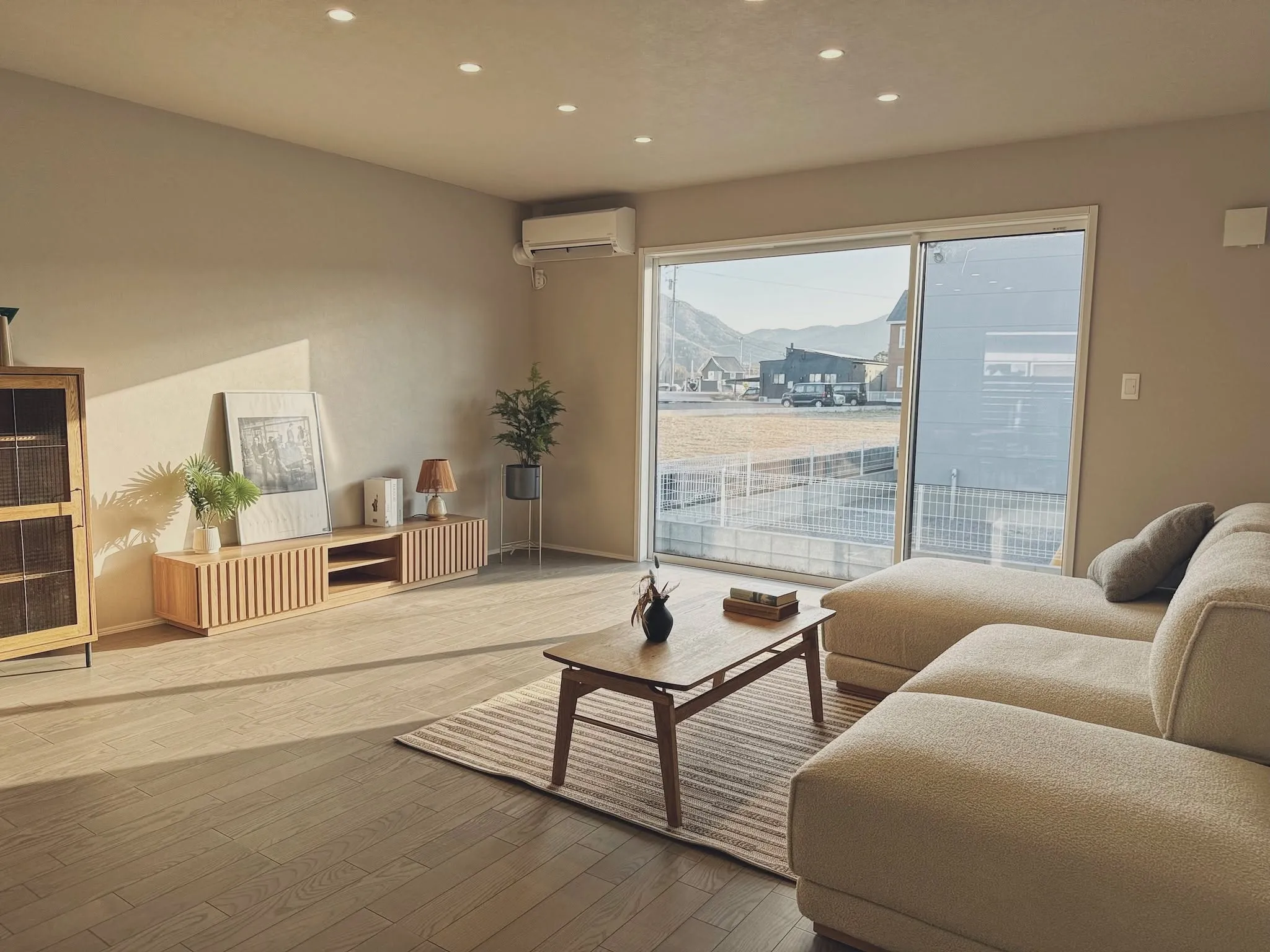 【納品事例】 宇佐市の新築に家具・雑貨一式をコーディネートさ...