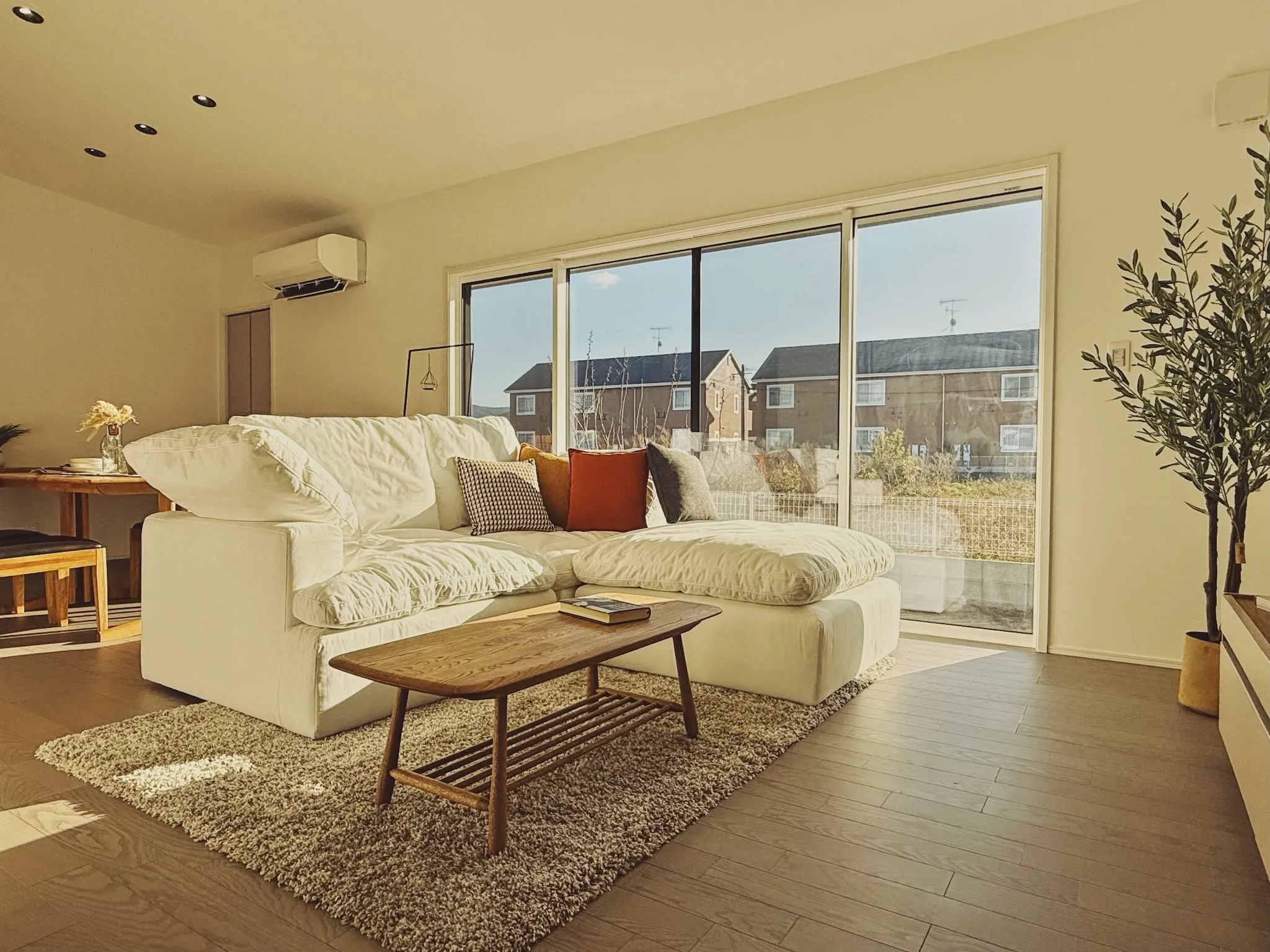 【納品事例】 宇佐市の新築に家具・雑貨一式をコーディネートさ...