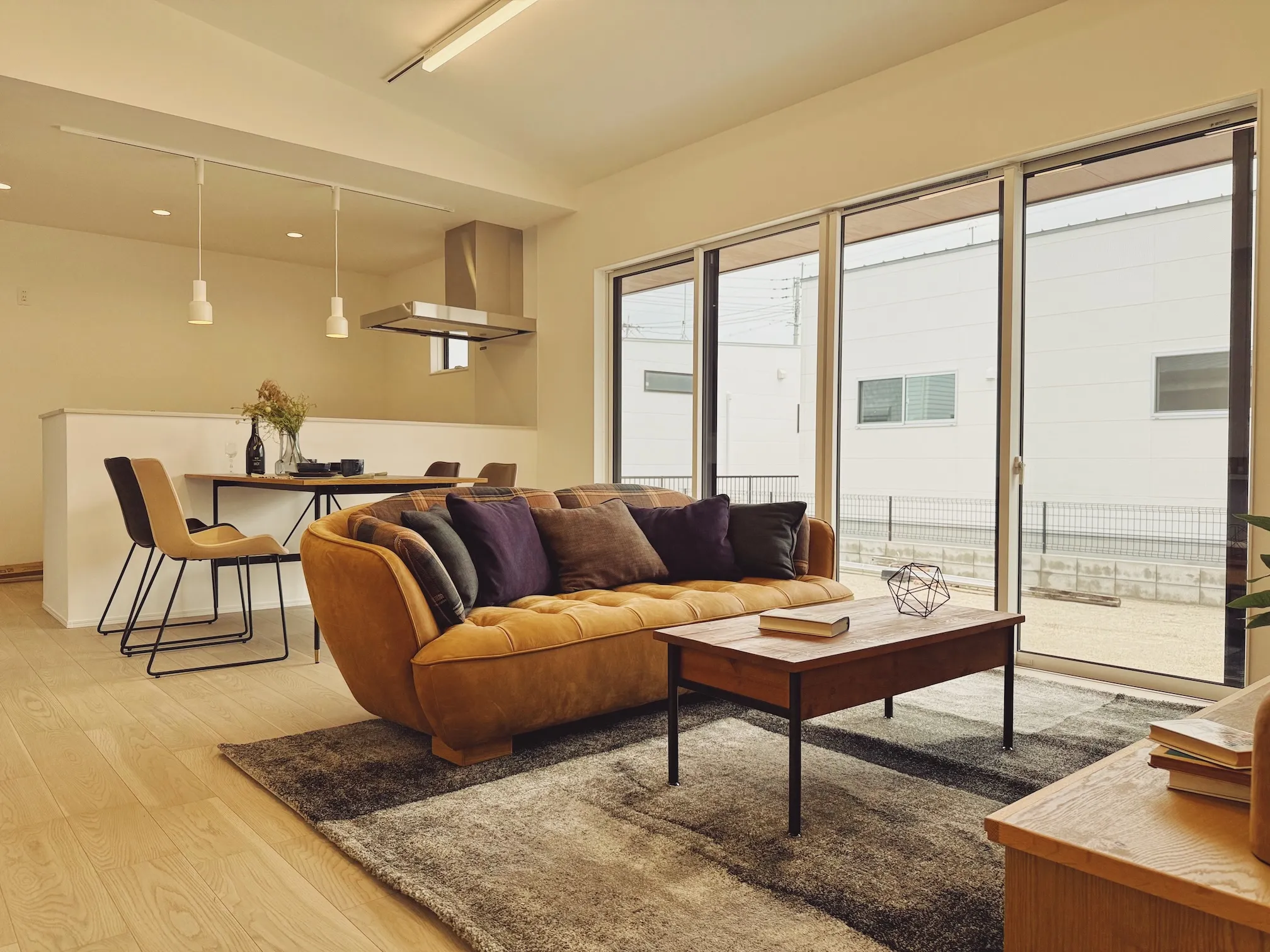 【納品事例】 中津市の新築に家具・雑貨一式をコーディネートさ...