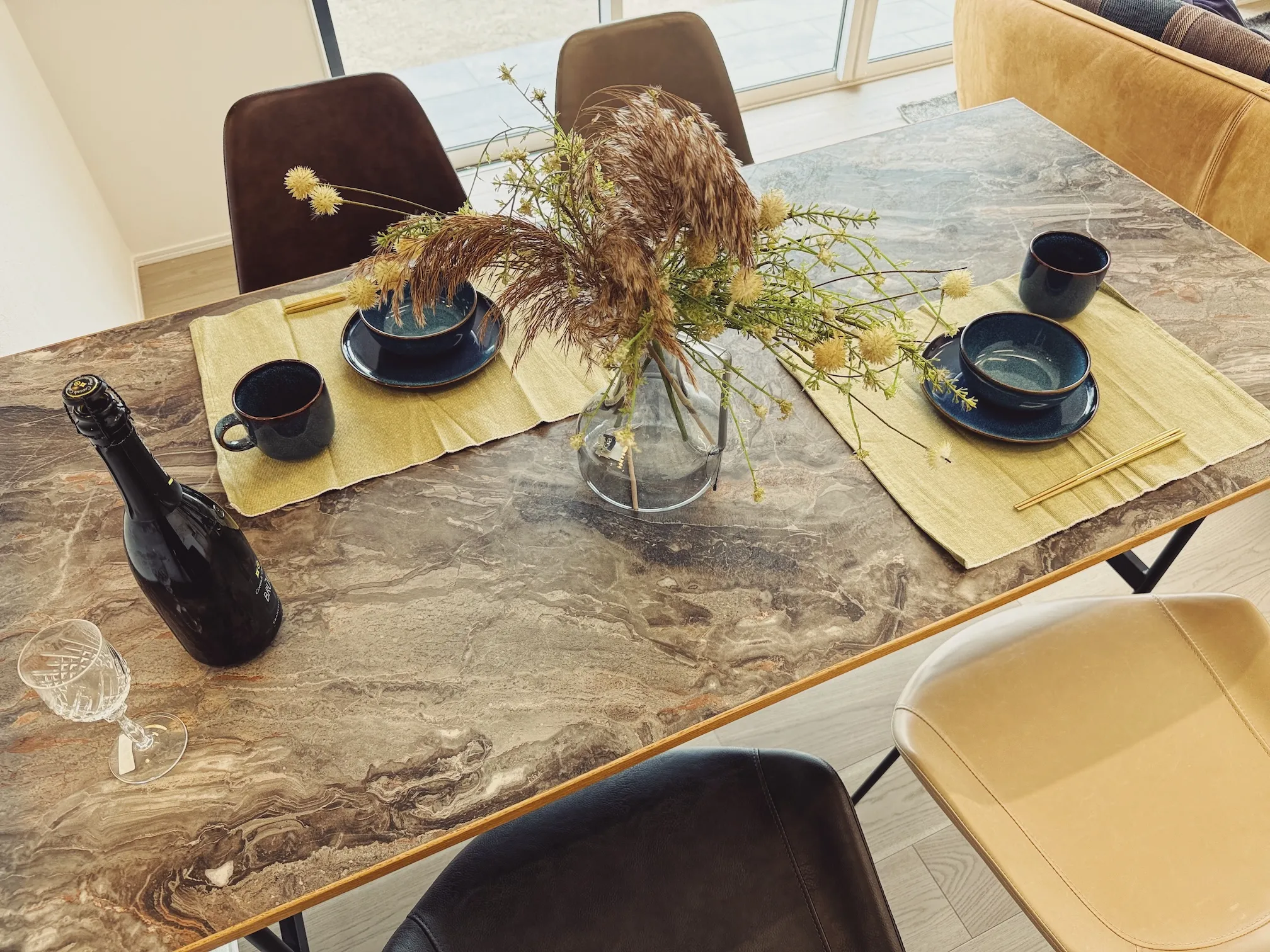 【納品事例】 中津市の新築に家具・雑貨一式をコーディネートさ...