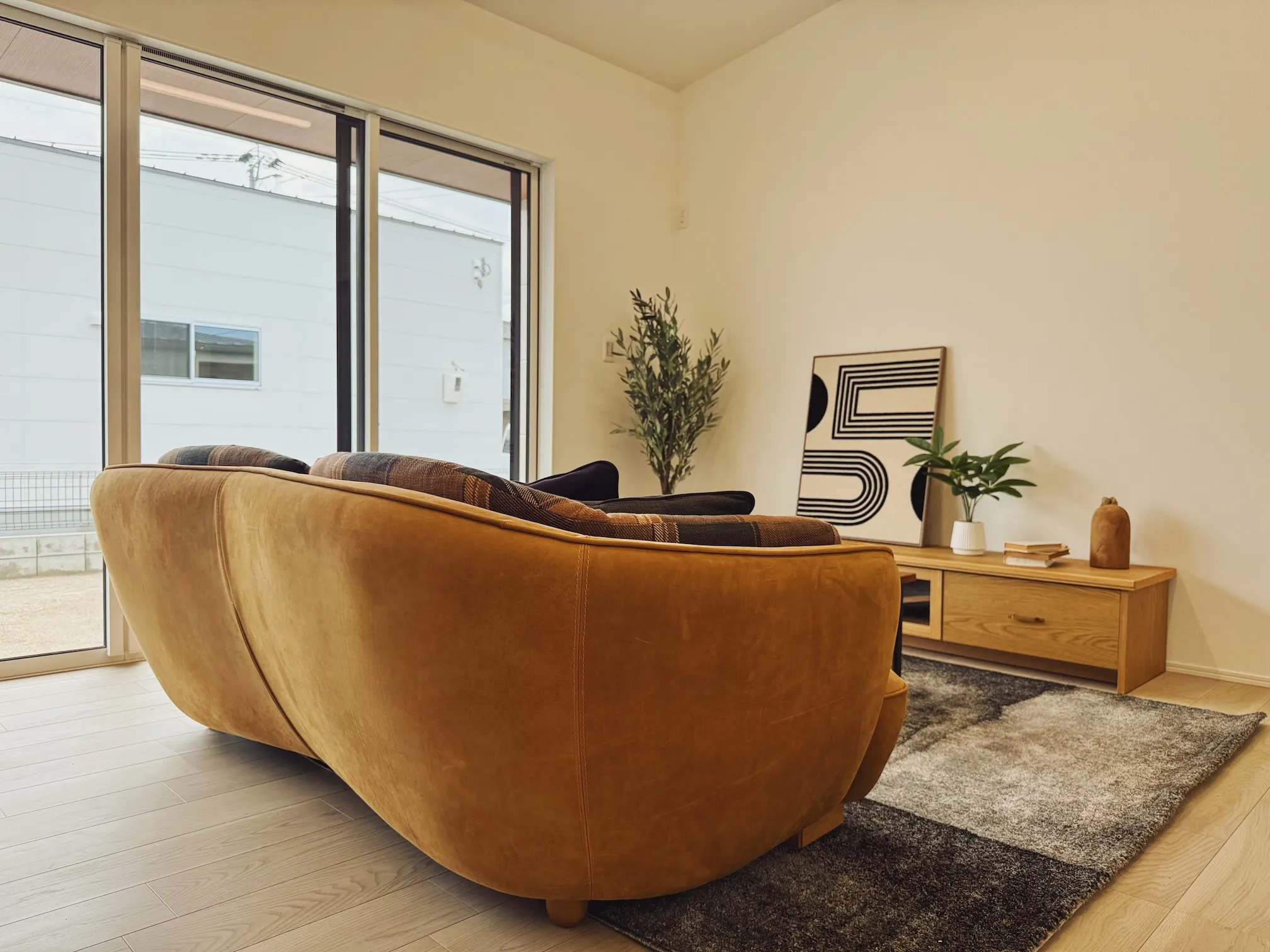 【納品事例】 中津市の新築に家具・雑貨一式をコーディネートさ...